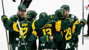 Hockey-Håkan kör vidare med Björklöven