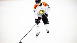 Viktor Persson till Kamloops Blazers i WHL