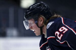 Därför bänkades Patrik Laine av Tortorella