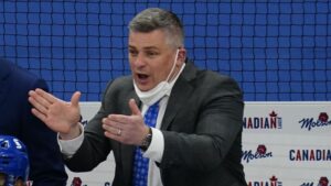 Trots motgångarna – Toronto förlänger med Sheldon Keefe