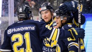 Tommi Huhtalas drömdebut i HV71: ”Önskar att min familj var på plats”