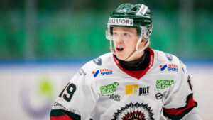 Frölunda förlänger med fem juniorer