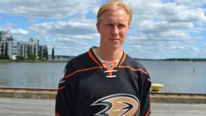 Svenske forwarden droppas av Anaheim Ducks