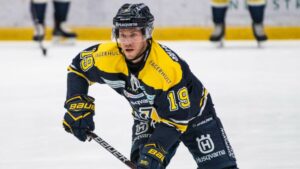 HV71-profilen blir tränare i klubben