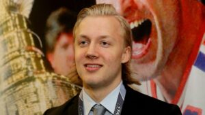 Alexander Nylander närmar sig en NHL-debut – kan bli näst yngsta svensken genom tiderna