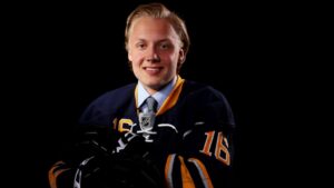 Uppgifter: Alexander Nylander uppkallad av Buffalo – kan NHL-debutera mot William