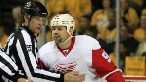 Hockeykontorets mästare – Old School Hockey Tomas Holmström