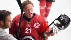 Nu har Frölundas 16-åriga supertalang SHL-debuterat