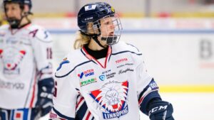 SDHL-SVEPET: Hon gjorde fyra poäng när finallaget vann igen