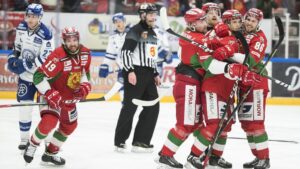 MORA TILLBAKA I SHL: ”Alla har varit beredda att betala priset”