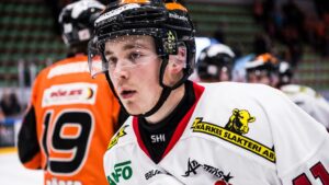 Klart: Joel Mustonen tillbaka i SHL – ”Vill ha in en center”