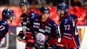 LHC-ynglingen målskytt i debuten: ”Det är helt underbart att vara där ute”