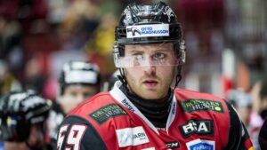 Blommade sent – nu får han förlängt i SHL: ”Bästa platsen för mig”