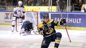 Även supertalangen lämnar HV71: ”Nu skiljs våra vägar för denna gången”