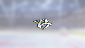 Forwarden Cody Glass förlänger med Nashville Predators