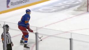 Danskens galna mål i KHL – sätter den från förlängda mållinjen