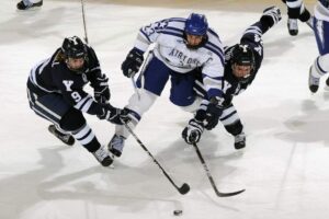 Kommer den kända finska ishockeytränaren Jukka Jalonen gå till NHL?