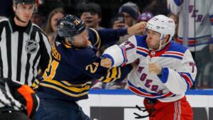 Buffalo-forwarden drabbad av ny hjärnskakning efter slagsmål