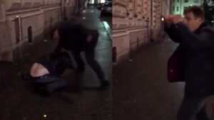 VIDEO: Här misshandlar skandaltränaren man utanför strippklubb