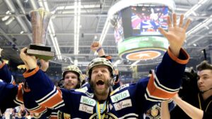 Efter SM-Guldet – nu lämnar SHL-legendaren svensk ishockey