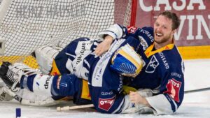 VM-svensken nobbar SHL – stannar i Schweiz