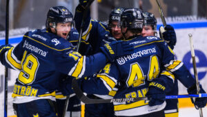 HV71 vinner andra matchen mot Oskarshamn – kvitterar i kvalet