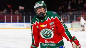 Hanna Olssons säsong sades vara över – ikväll är hon tillbaka för Frölunda