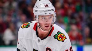 Jonathan Toews kritiserades för sina kommentarer – nu uttalar han sig igen