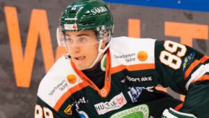 Lucas Edmonds hänger med i poängligatoppen