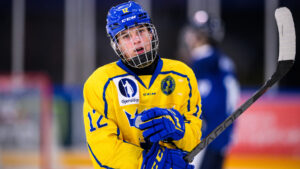 Melvin Fernström får chansen i SHL av Örebro