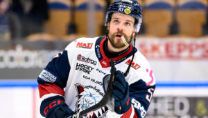 Oscar Fantenberg förlänger med Linköping – stryker klausulen