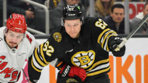 Oskar Steen skickas ner till AHL av Boston Bruins