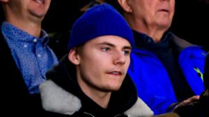 Lias Andersson på is igen – med division 2-klubben