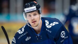 Tidigare HV-backen ryktades till SHL – skrivit på för KHL-klubb