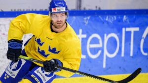 Klart: KHL-klubben förlänger med svenske landslagsmannen