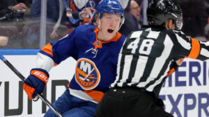 Simon Holmström hjälte för New York Islanders: “Vi behövde honom”