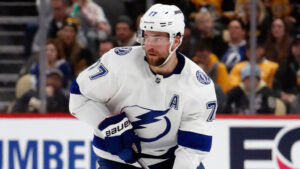 Victor Hedman är svårast att möta – enligt NHL-spelarna själva