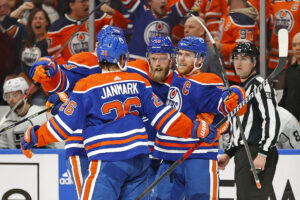 Stark seger för Edmonton mot Colorado