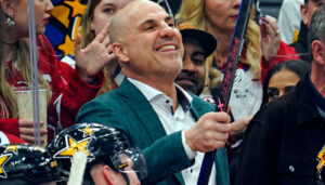 Vancouvers Rick Tocchet får Jack Adams Award