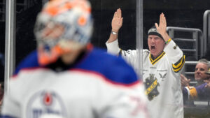 Will Ferrell dök upp i AIK-tröja – igen