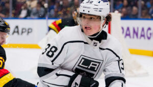 Los Angeles Kings förlänger med Alex Turcotte