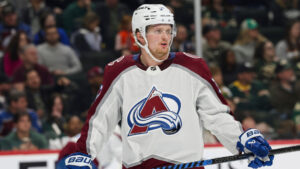 Casey Mittelstadt skriver treårskontrakt med Colorado Avalanche