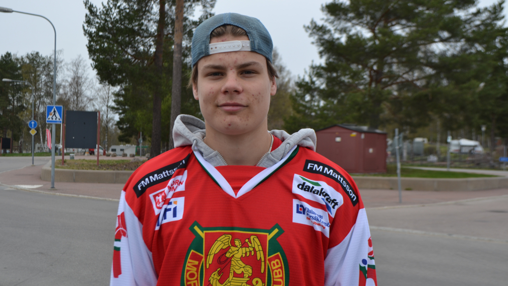 NHL-draftade talangen får göra debut