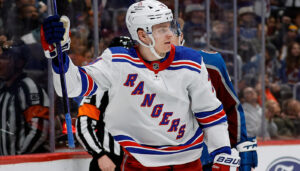 New York Rangers förlänger med Kaapo Kakko