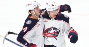 Kent Johnson förlänger med Columbus Blue Jackets