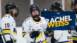 Rachel Weiss klar för HV71