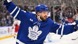 Timothy Liljegren skriver nytt kontrakt med Toronto Maple Leafs