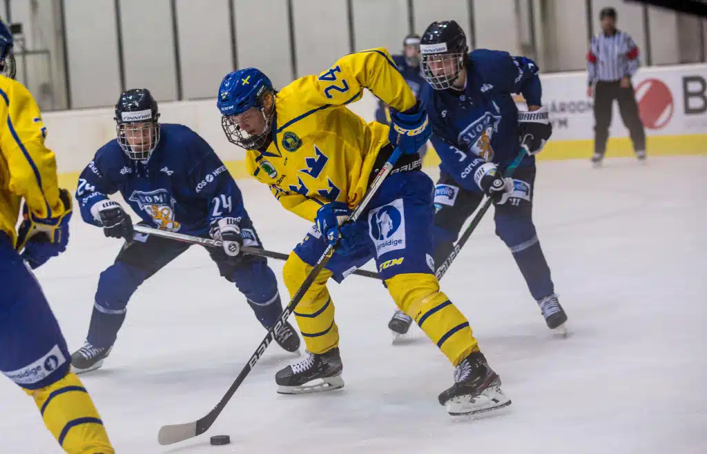 Svensken skriver tryout-kontrakt i AHL