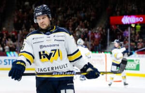 Där hamnar tidigare HV71-backen