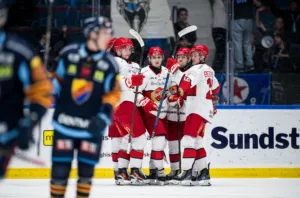 HV71:s drag – lånar in tidigare LHC-center från allsvenskan